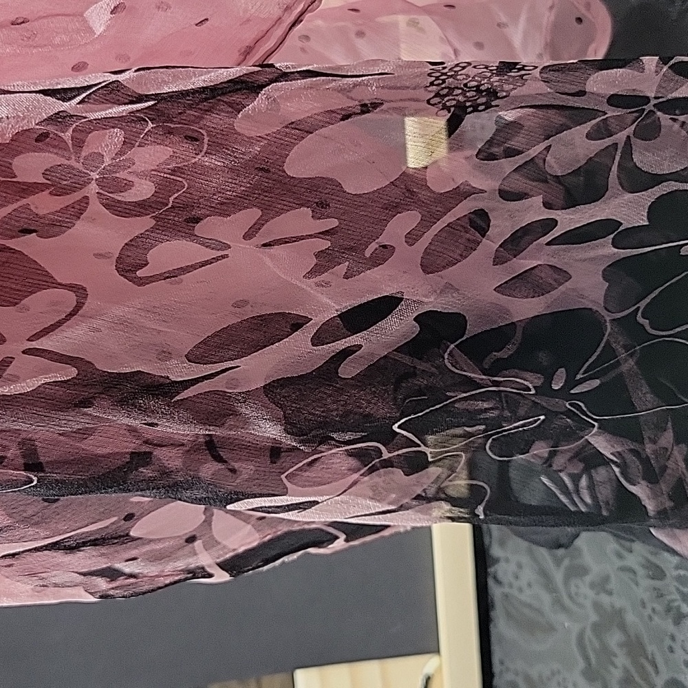 Exquisite Vintage Pink and Black Silk Retro Scarf Headcover - Picture 1 of 5